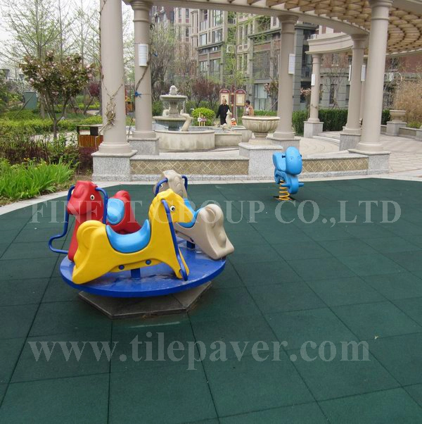 China Factory Colorful Heavy Density Outdoor Playground Rubber Flooring Tiles, Rubber Mat, Floor Mat for Children Kidgarden